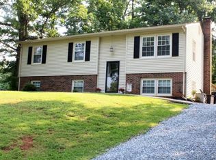 1128 Coolbrook Rd, Bedford, VA 24523