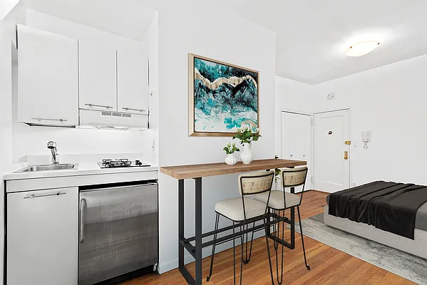 Rented by Corcoran | media 11