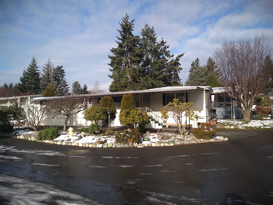 1st image of 5220 176th St SW Unit 61