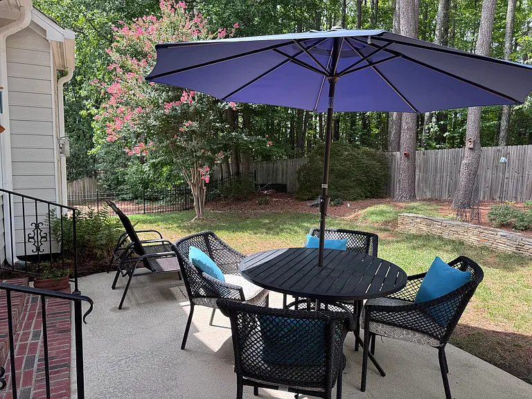 115 Tracey Creek Ct — Photo 17