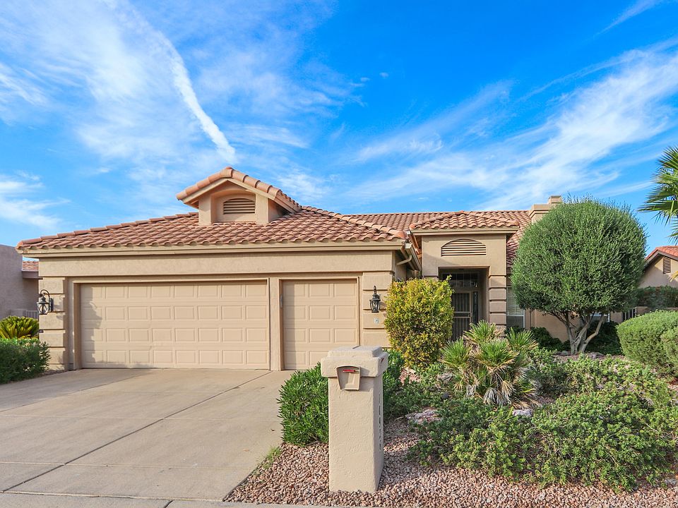 1st image of 10926 E Bellflower Dr