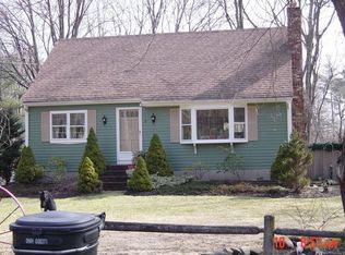 21 Stagecoach Rd, Rehoboth, MA 02769