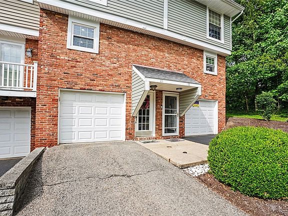 3rd image of 5495 Library Rd APT 10