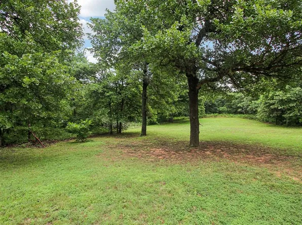 12900 Raymond King Dr, Moore, OK 73165