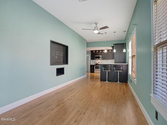 4th image of 1111 Berard St