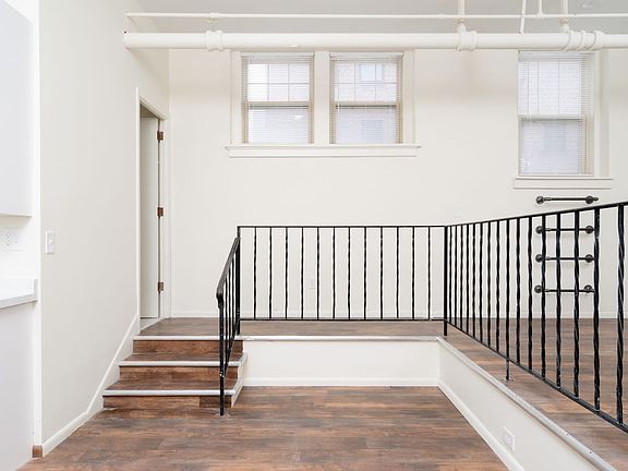 5th image of 1000 W Franklin Ave APT 6