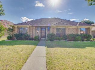 126 E Apollo Rd, Garland, TX 75040