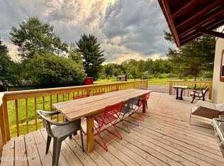 1443 Hamlin Hwy, Lake Ariel, PA 18436