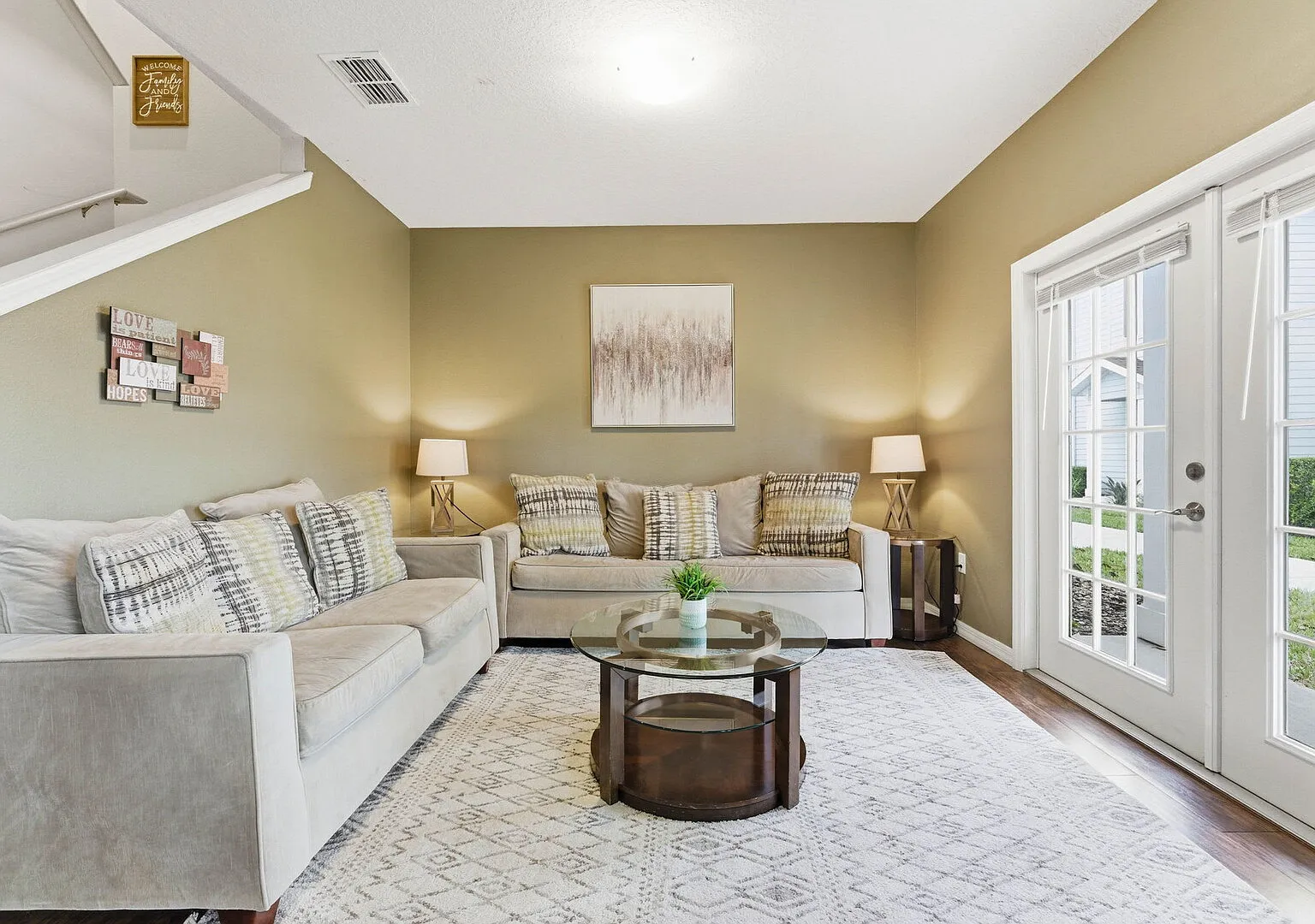 Family 4BR Stay Near Orlando Parks — Photo 1