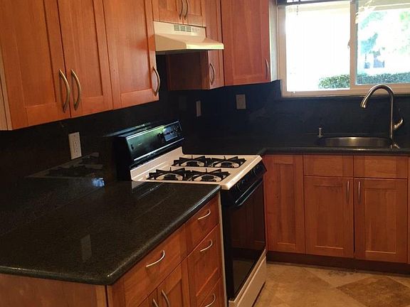 4th image of 4410 Camden Ave