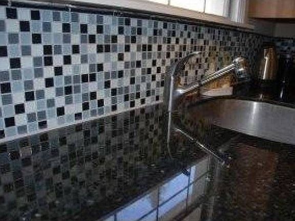 Gorgeous tile and granite