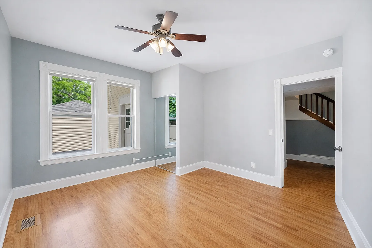 10 bed, $6,300 — Photo 4