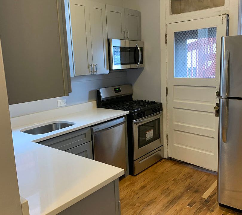1st image of 2641 W Ainslie St #1E