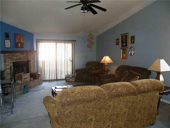 4th image of 3260 N Maumee Ct
