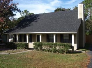 6608 Gatewood Dr, Mobile, AL 36695