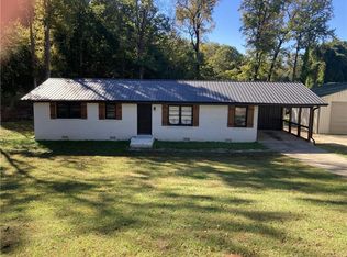 106 Ridgewood Dr, Cleveland, GA 30528