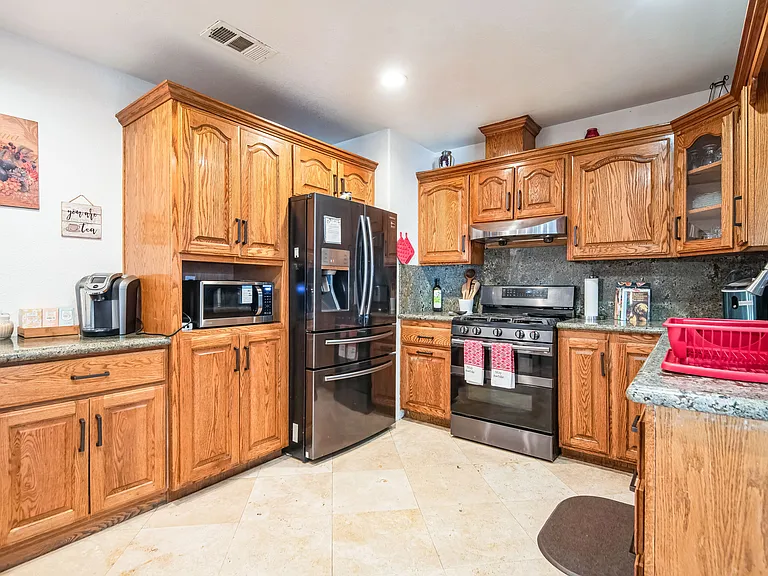 1531 W Trenton Pl — Photo 18
