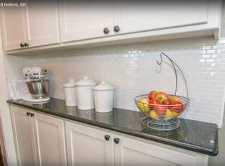 135 S 3rd St, Saint Helens, OR 97051