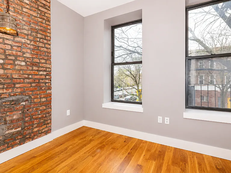 422 Rogers Ave #A2 — Photo 3