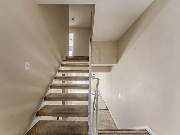 3rd image of 2591 Charing Rd APT E