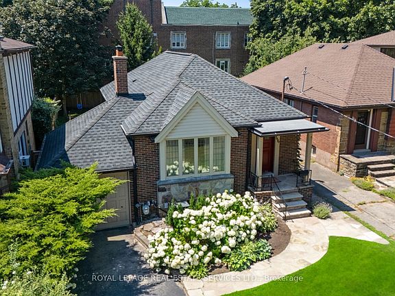 4th image of 114 Humbervale Blvd