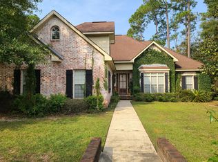 8416 Ieke Dr, Diamondhead, MS 39525