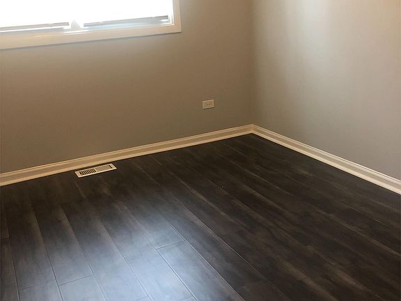 4th image of 16941 Glen Oaks Dr #0