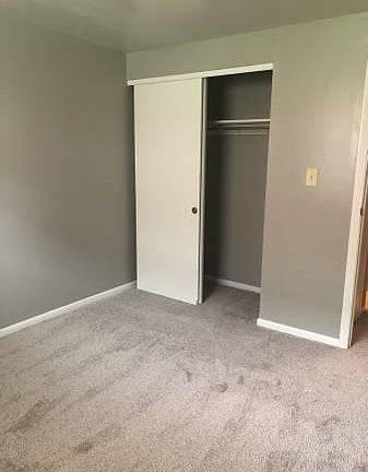 3rd image of 810 Riverview Dr APT 25B