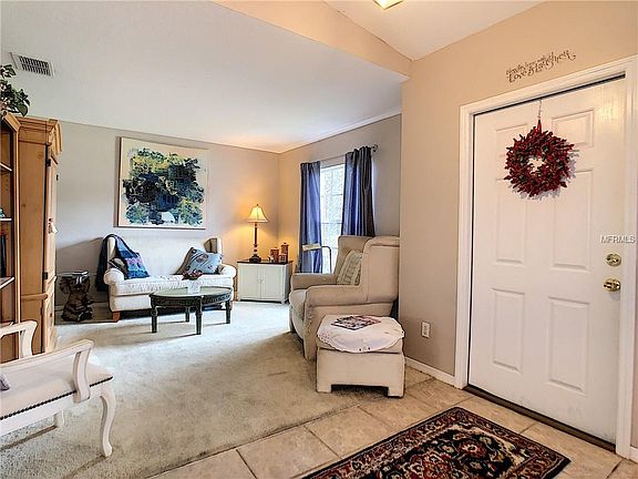3rd image of 3046 W Century Blvd