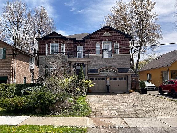 3rd image of 129 Lakeland Cres