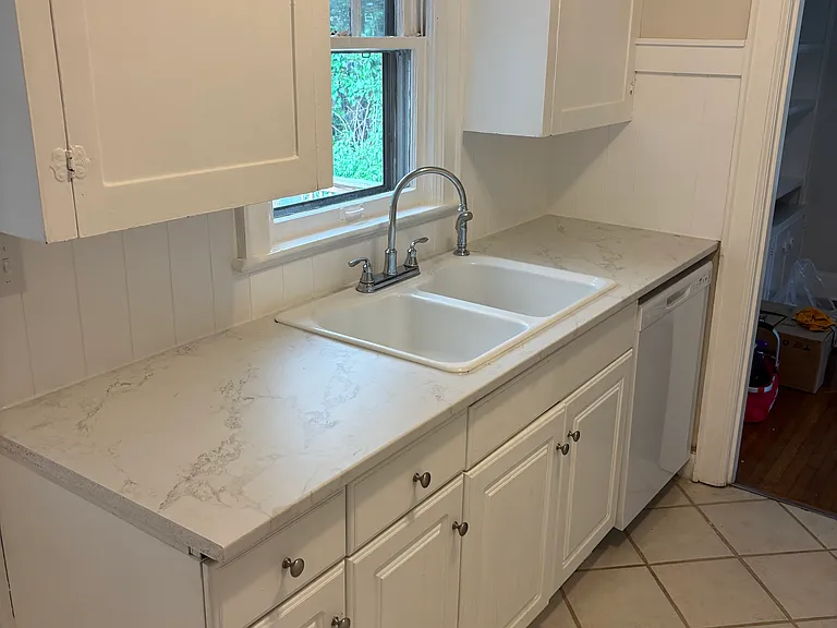 115 E Meadowbrook Dr — Photo 9