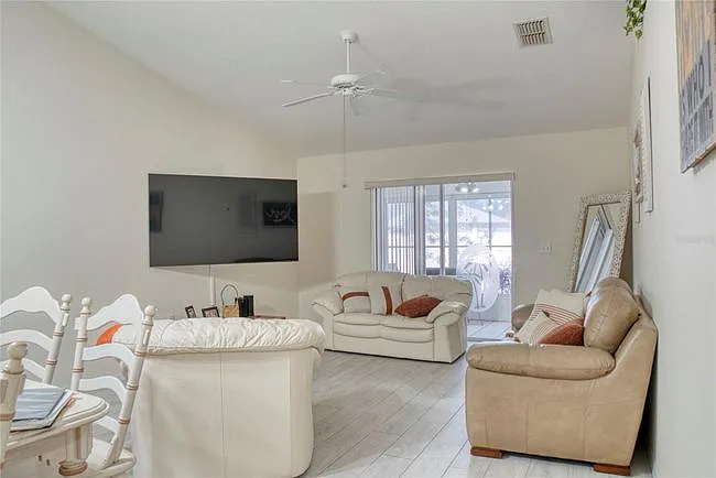 3455 Village Green Ct — Photo 13