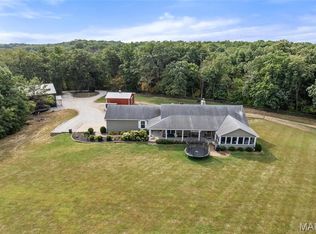 99 N Chantilly Rd, Winfield, MO 63389