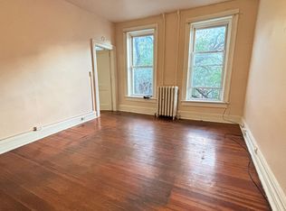 612 Warren St #1, Hudson, NY 12534