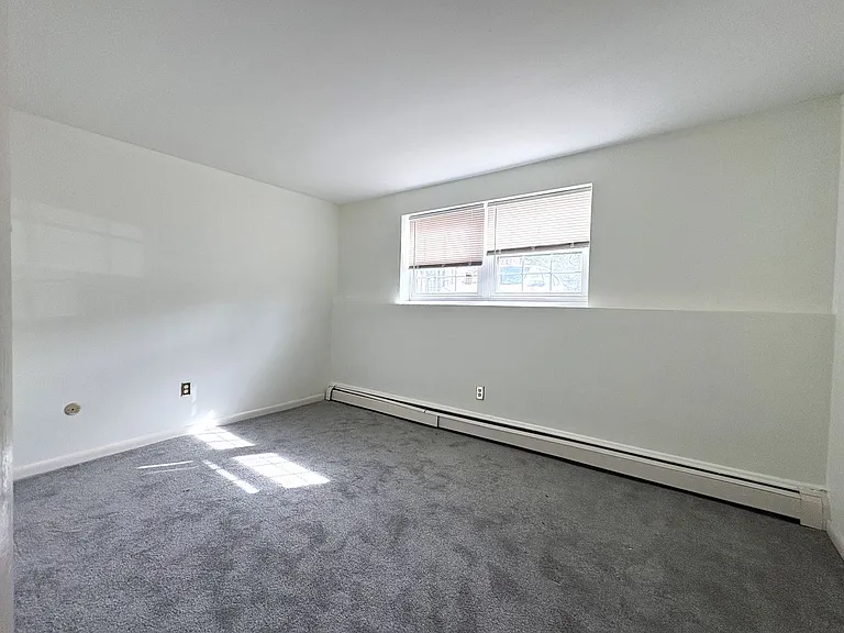 351 Hildreth St #11 — Photo 8