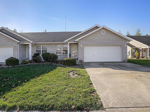 2nd image of 128 Rolling Oaks Dr