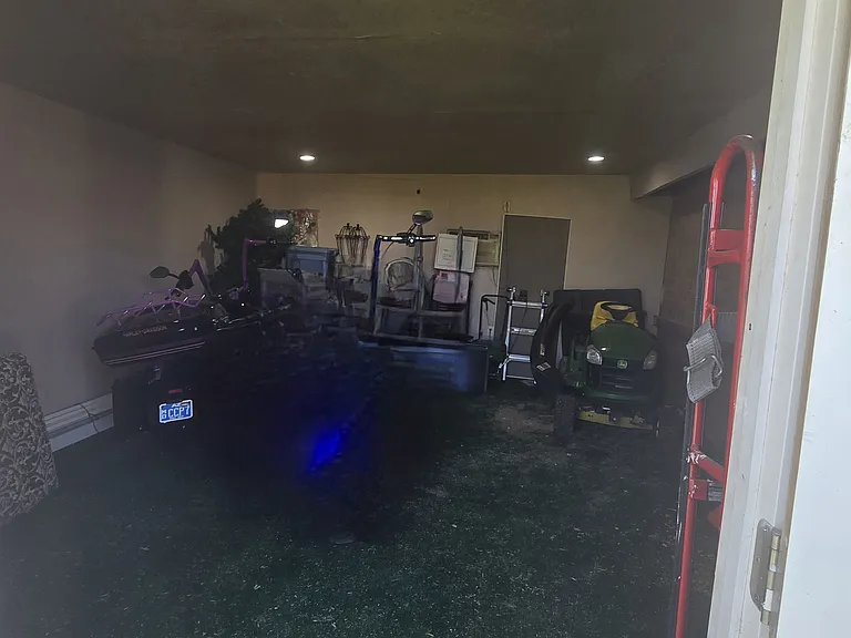 61 E Valencia Dr — Photo 40