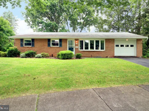 755 Storch Rd, State College, PA 16801