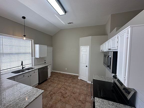 4th image of 9817 Carmel Valley Dr