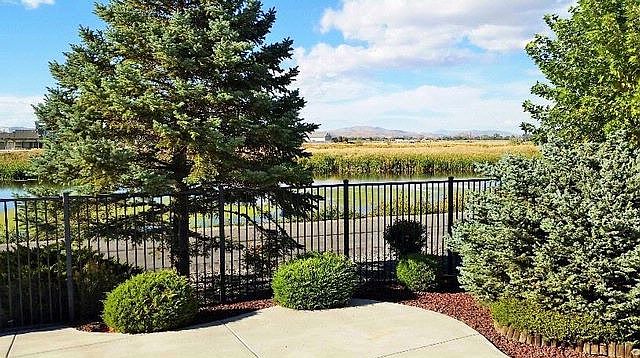 2nd image of 3035 Fairwood Dr
