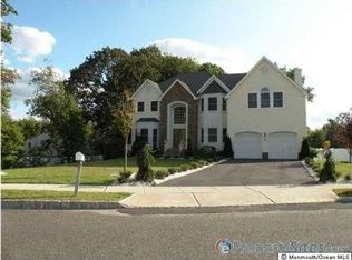11 Selma Ln, Hazlet, NJ 07730