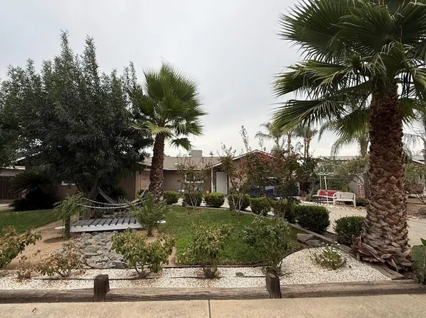 942 N Eaton Ave, Dinuba, CA 93618