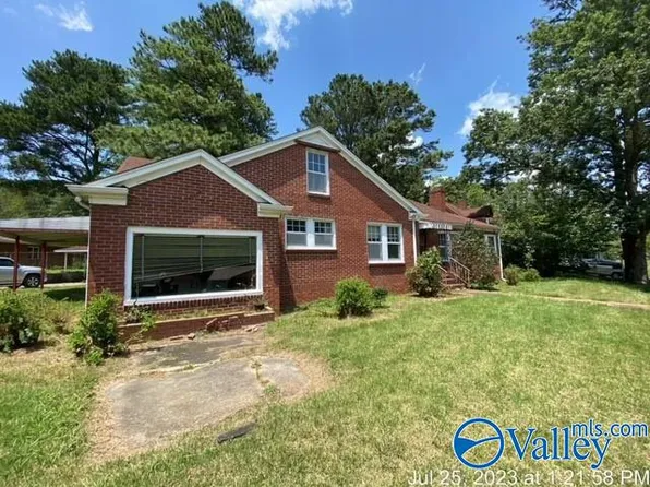 1100 Brookside Dr, Gadsden, AL 35901