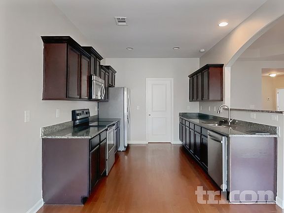 5th image of 7509 Nathaniel Woods Blvd