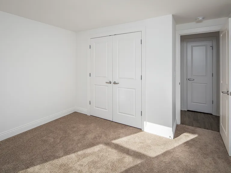 Copley Court — Photo 12