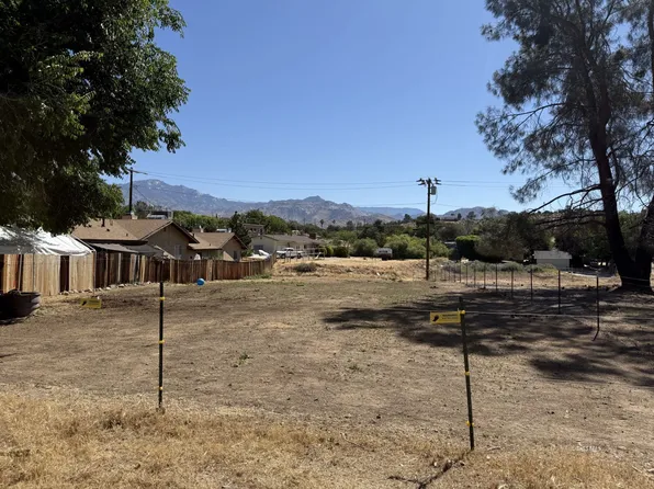 Parkway St, Wofford Heights, CA 93285