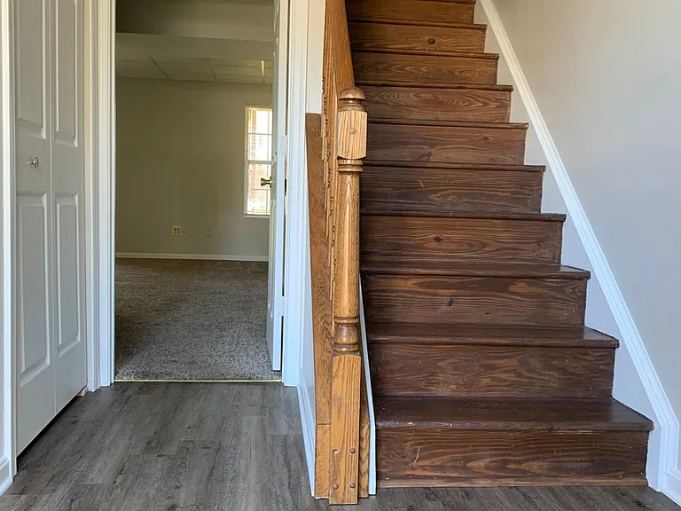 20146 Daniels Cir — Photo 5