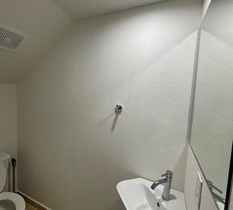 3rd image of 4142 Herschel Ave #104