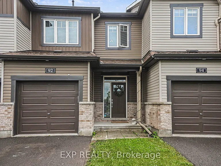 92 Gardenpost Ter — Photo 1