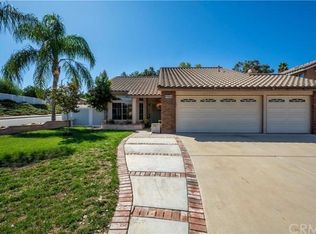 13117 Fescue Ct, Corona, CA 92883